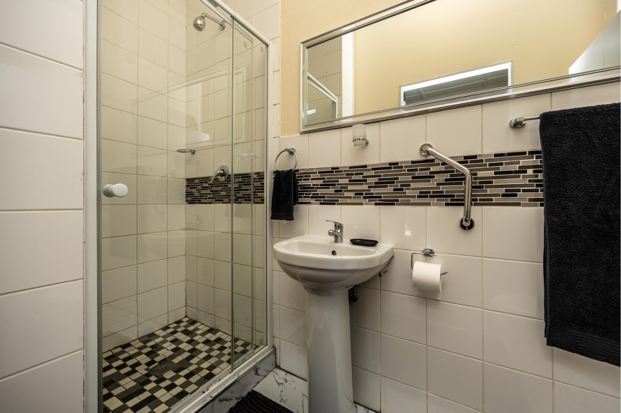 To Let 4 Bedroom Property for Rent in Selborne Eastern Cape